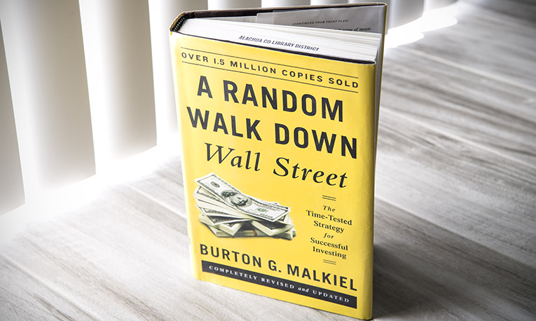 A Random Walk Down Wall Street: A Time-Tested Strategy for Successful  Investing (Eleventh Edition)