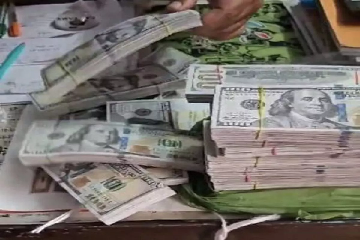 Bengaluru Ragpicker Discovers ₹25 Crore in Fake US Dollars
