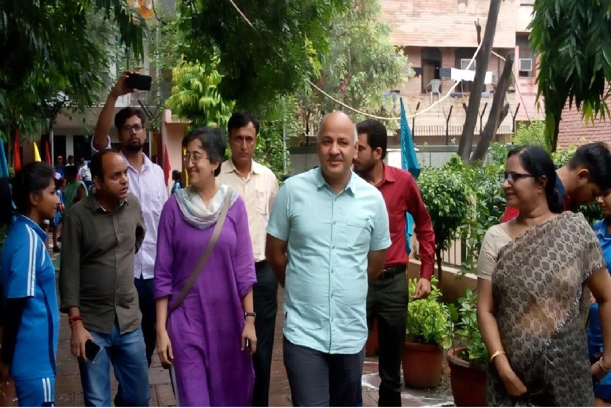 Manish Sisodia arrives at his house in Delhi with permission from the court to visit his wife