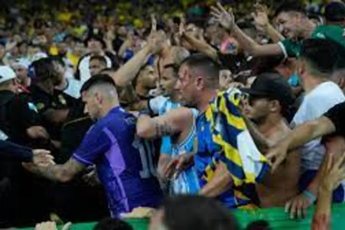 Watch: During the FIFA World Cup 2026 qualifying match, an Argentine star spits at Brazil fans