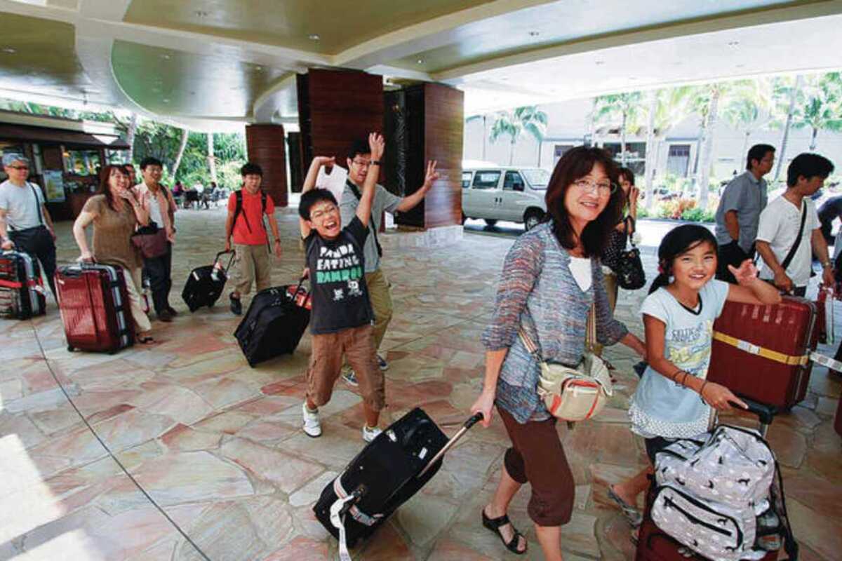 Hawaii considers proposals to facilitate travel for Japanese visitors
