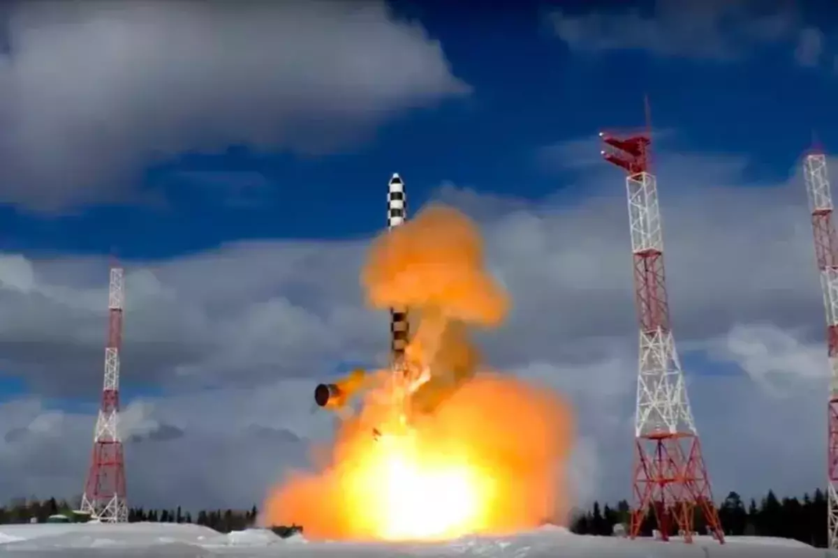 Russia launches nuclear-capable ballistic missile