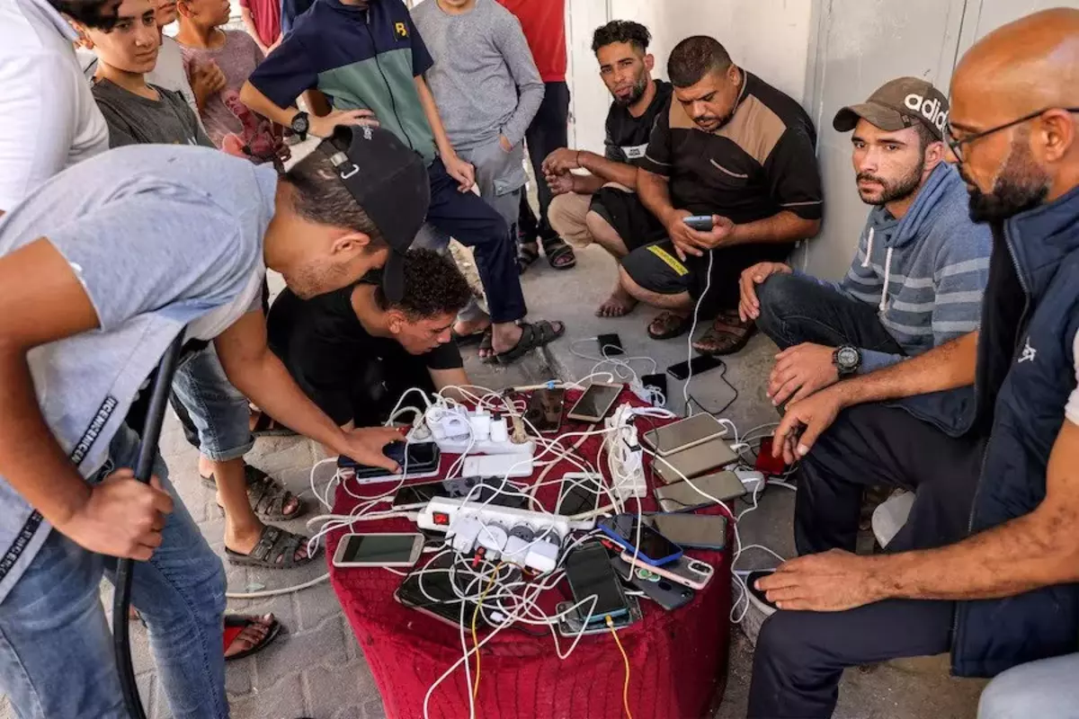 Gaza’s phones and internet are completely shut down