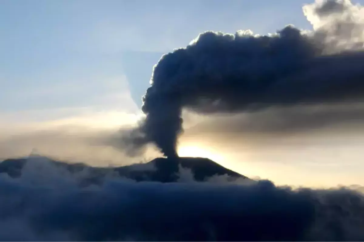 Death Toll From Indonesian Volcano Increases To 13, Look For 10 More