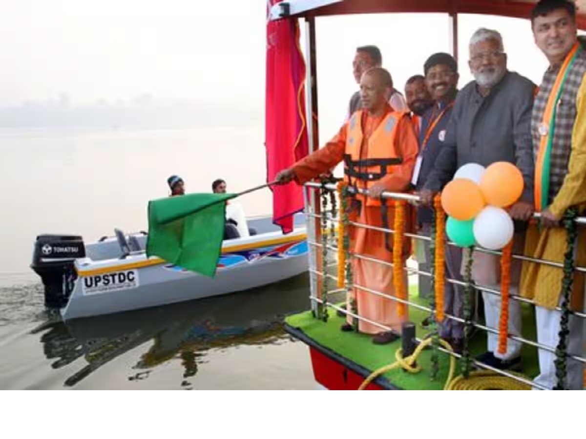 Chief Minister inaugurated first floating restaurant of the state