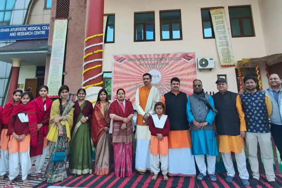 Grand Samveda Parayan Yagya at Ishaan Educational Institution, Greater Noida; 400 Medical Students Join