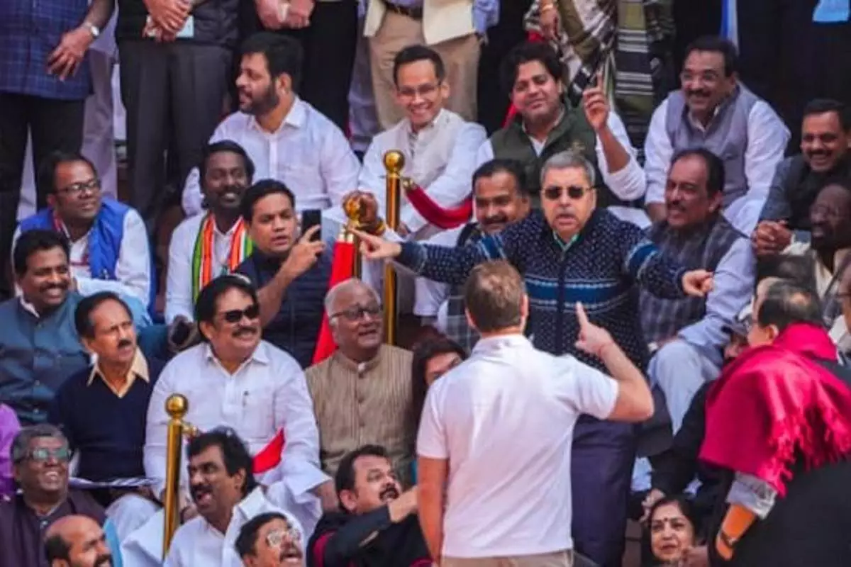 MP Mocks Vice President, Declaring 'I'm So Tall!' During Protest, Rahul Gandhi Records Incident