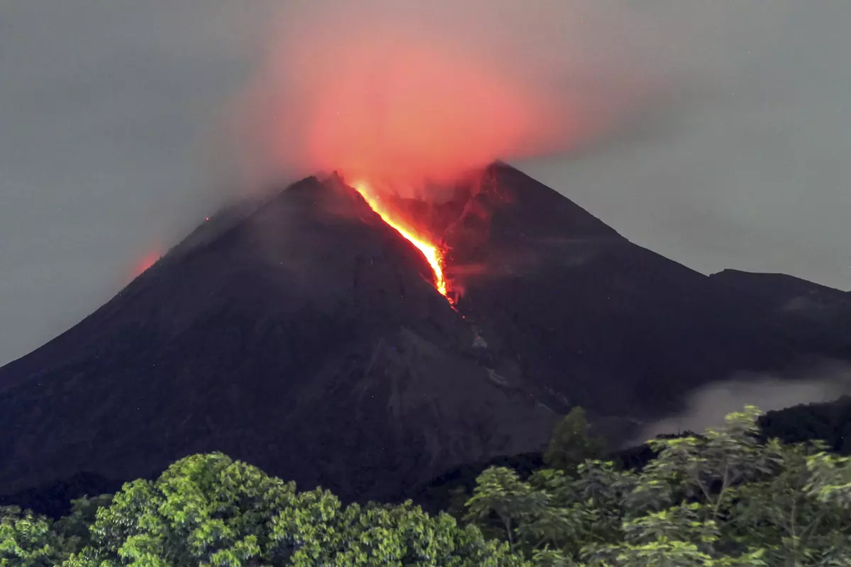 Mount Merapi Volcano In Indonesia Erupts, Spewing Ash 3 Km Into The Sky