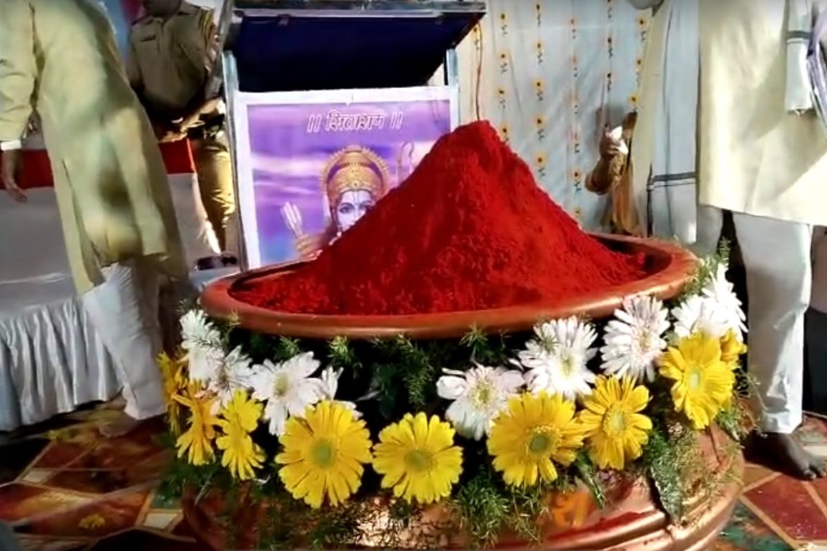 Ram Mandir: Spiritual Leader Rajeshwar Mauli Arrives In Ayodhya With ‘Kumkum’ From Amravati