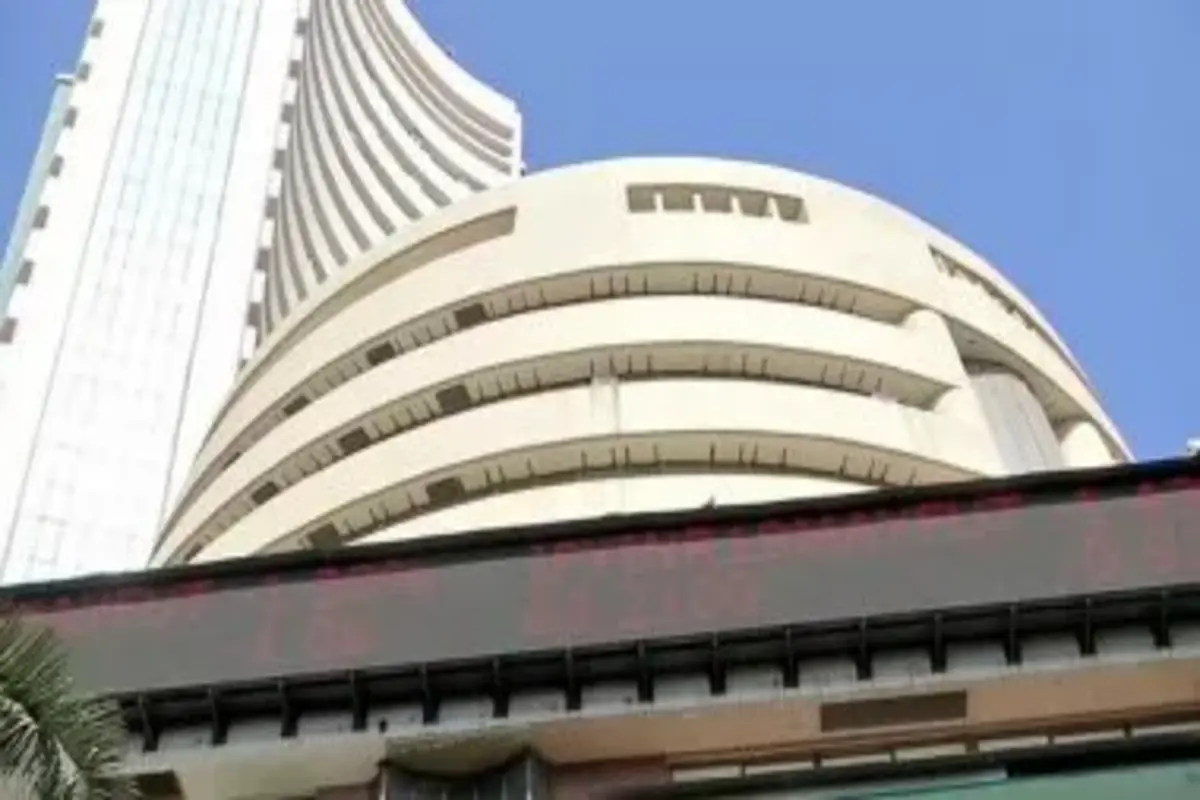 Sensex Plunges 1,628 Points Due To Strong Losses In Financial And Oil Stocks