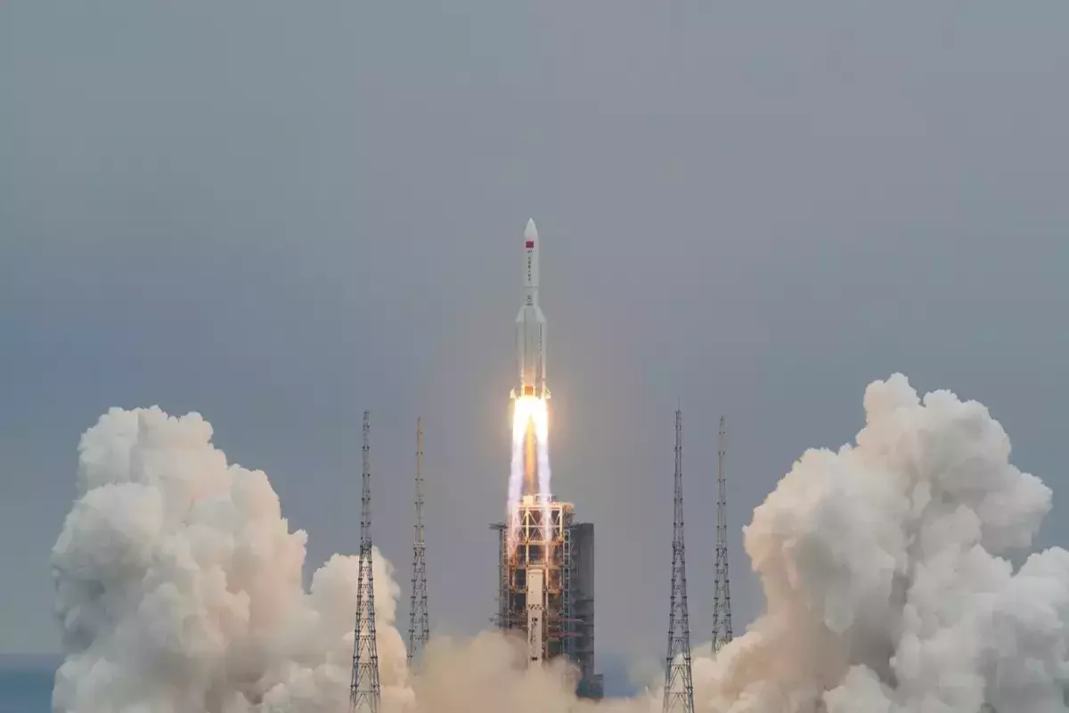 China Satellite Launch Raises Safety Concerns In Taiwanese Phones