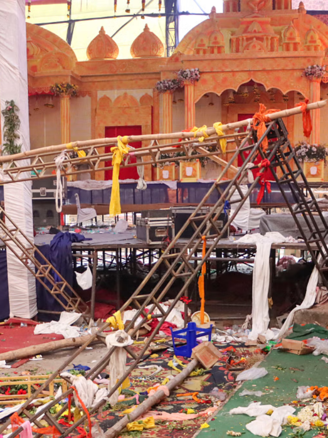 Delhi Kalka Ji Temple Major Accident During Jagran - See Pictures ...