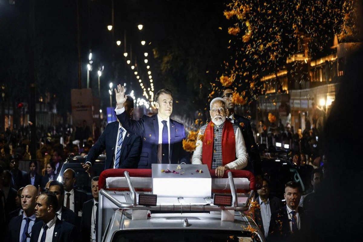 PM Modi and Republic Day Chief Guest Macron Engage in Massive Roadshow in Jaipur, Key Highlights