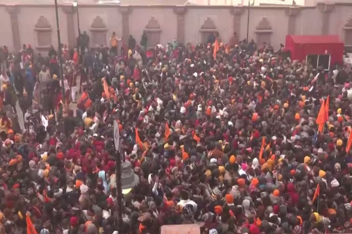 Crowd at Ram Mandir
