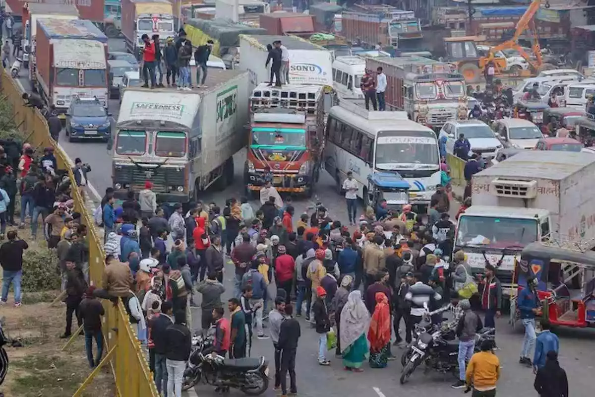 All-India Motor Transport Congress Put Full Stop To Agitation On Hit And Run Rule Post Negotiations With Administration