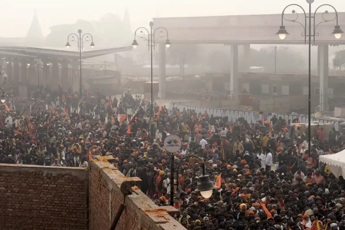 Rush Of Devotees At Ayodhya Ram Temple On First Day, Security Personnel Struggle To Control Crowds