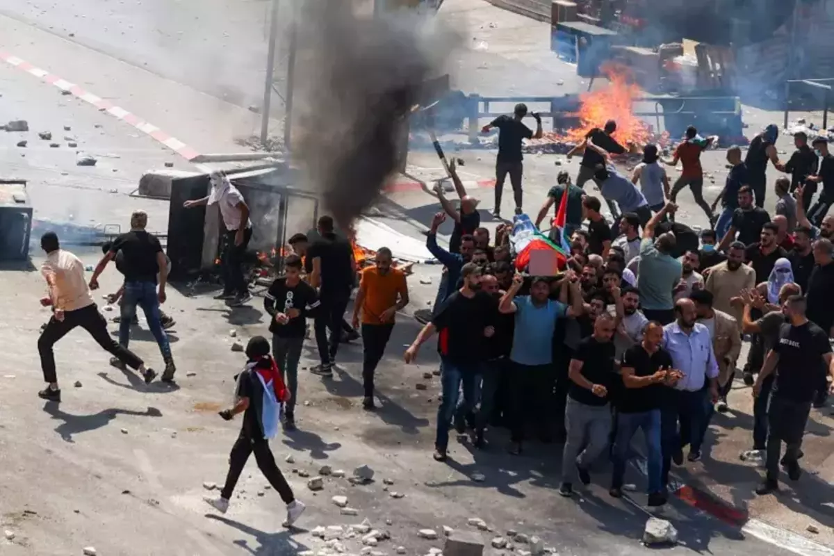 Israeli Forces Attack West Bank, Killing 4 Palestinians In Clashes