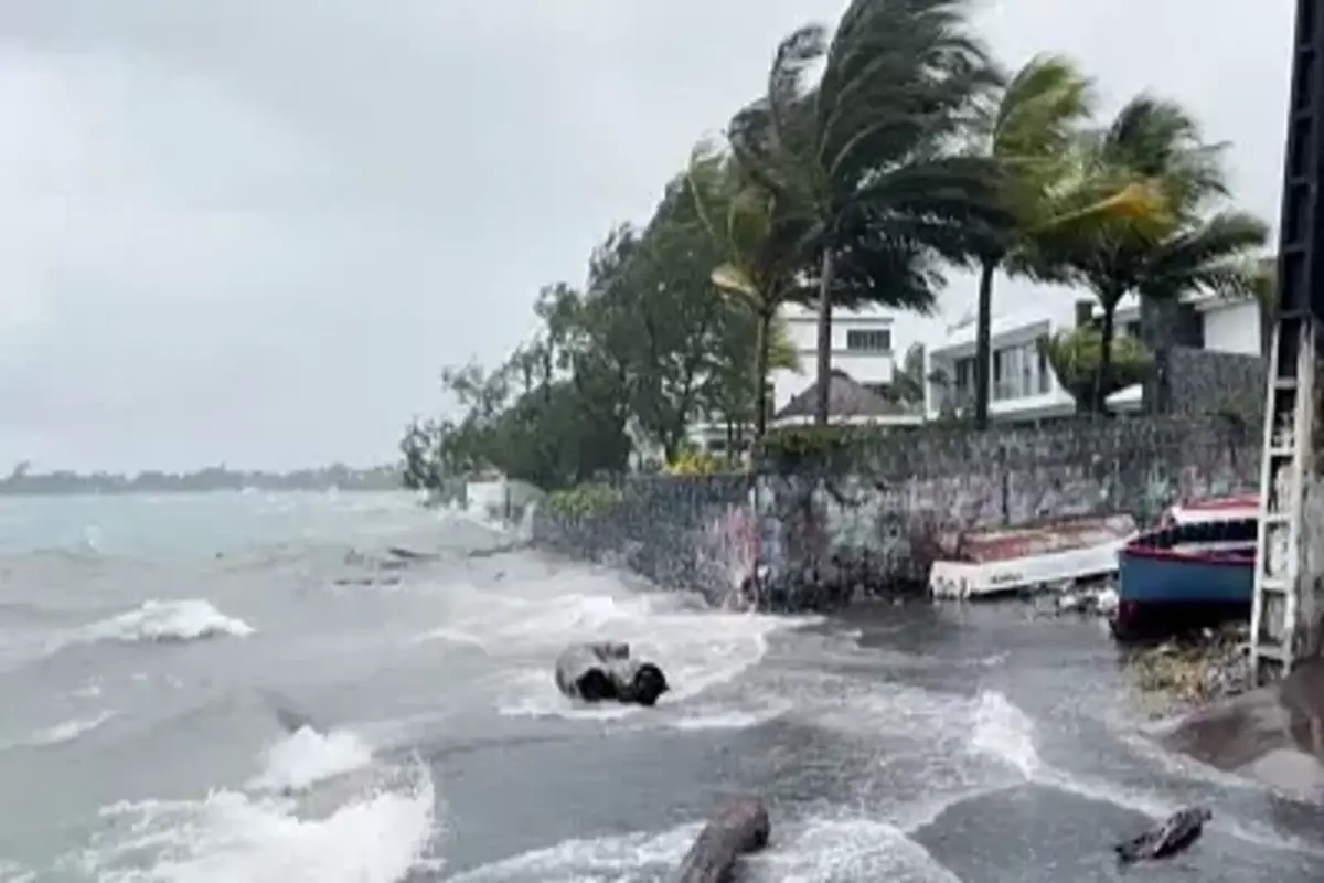 Mauritius Suspends Flights As Tropical Storm Moves Into Indian Ocean