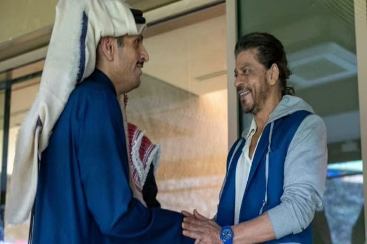 SRK with Qatar PM at AFC Final