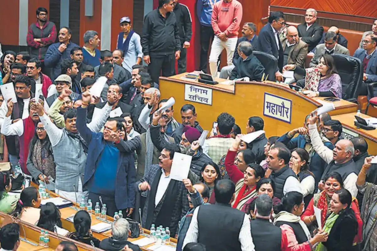 Skirmishes in BJP and AAP: Opposition Protests Mayor’s Discretionary Fund Plan Amid Chandigarh Election Controversy