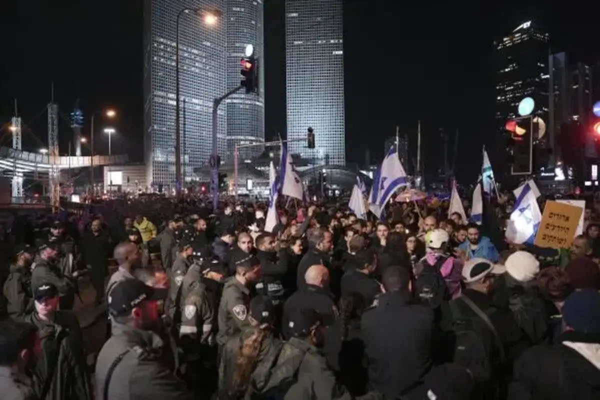Amid Thousands Of Israelis Protest, Netanyahu Rejects Calls For Early Election