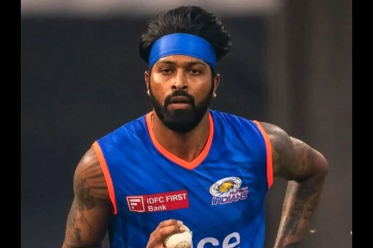 Pandya Begins High-Profile Mumbai Indians Captaincy Stint Against Former Team Gujarat Titans