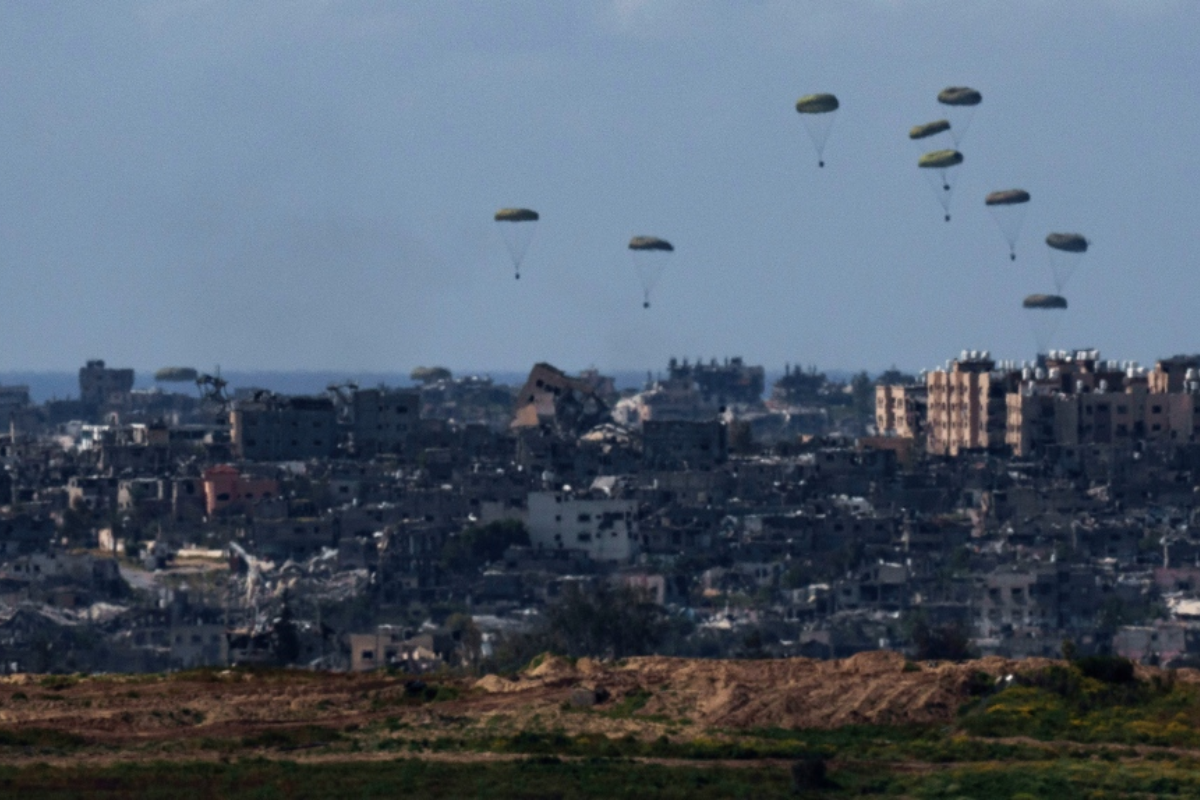 5 Dead, 10 Injured in Gaza Humanitarian Aid Mishap As Parachute Malfunctions