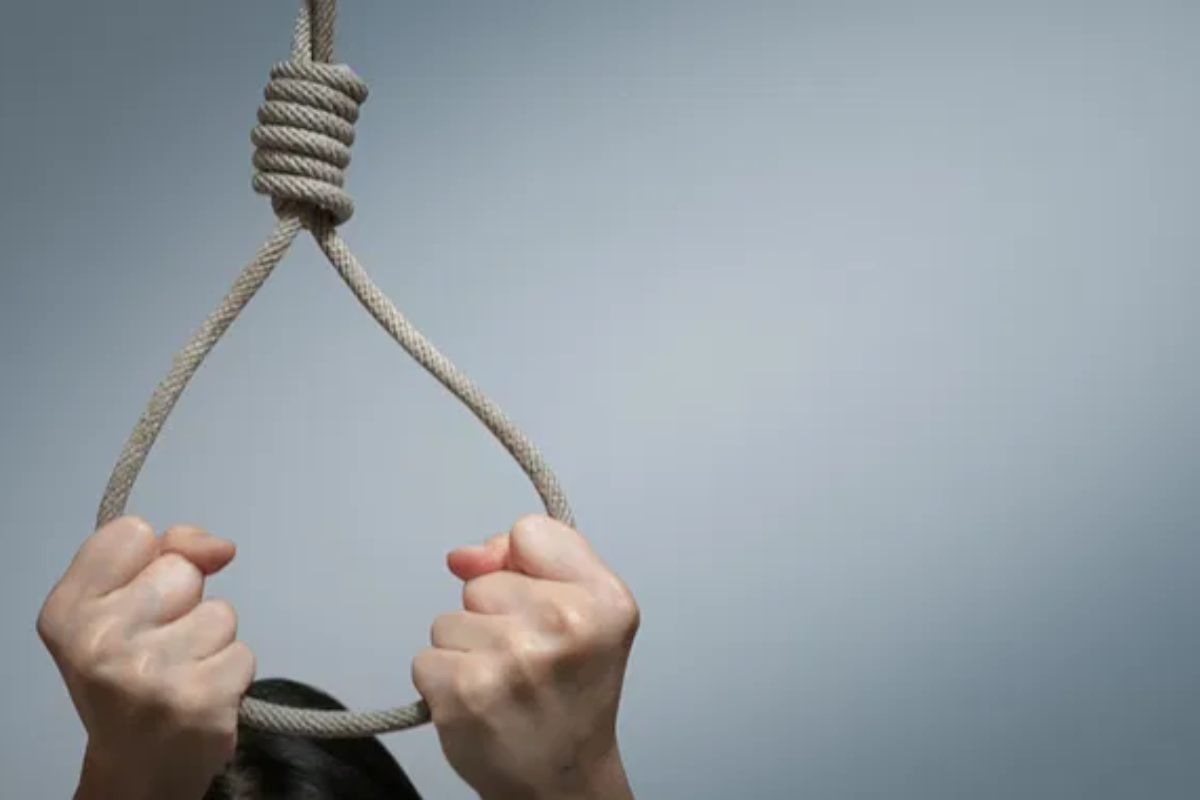Karnataka: Man Loses Rs 1.5 Crore in Online Betting, Wife Commits Suicide