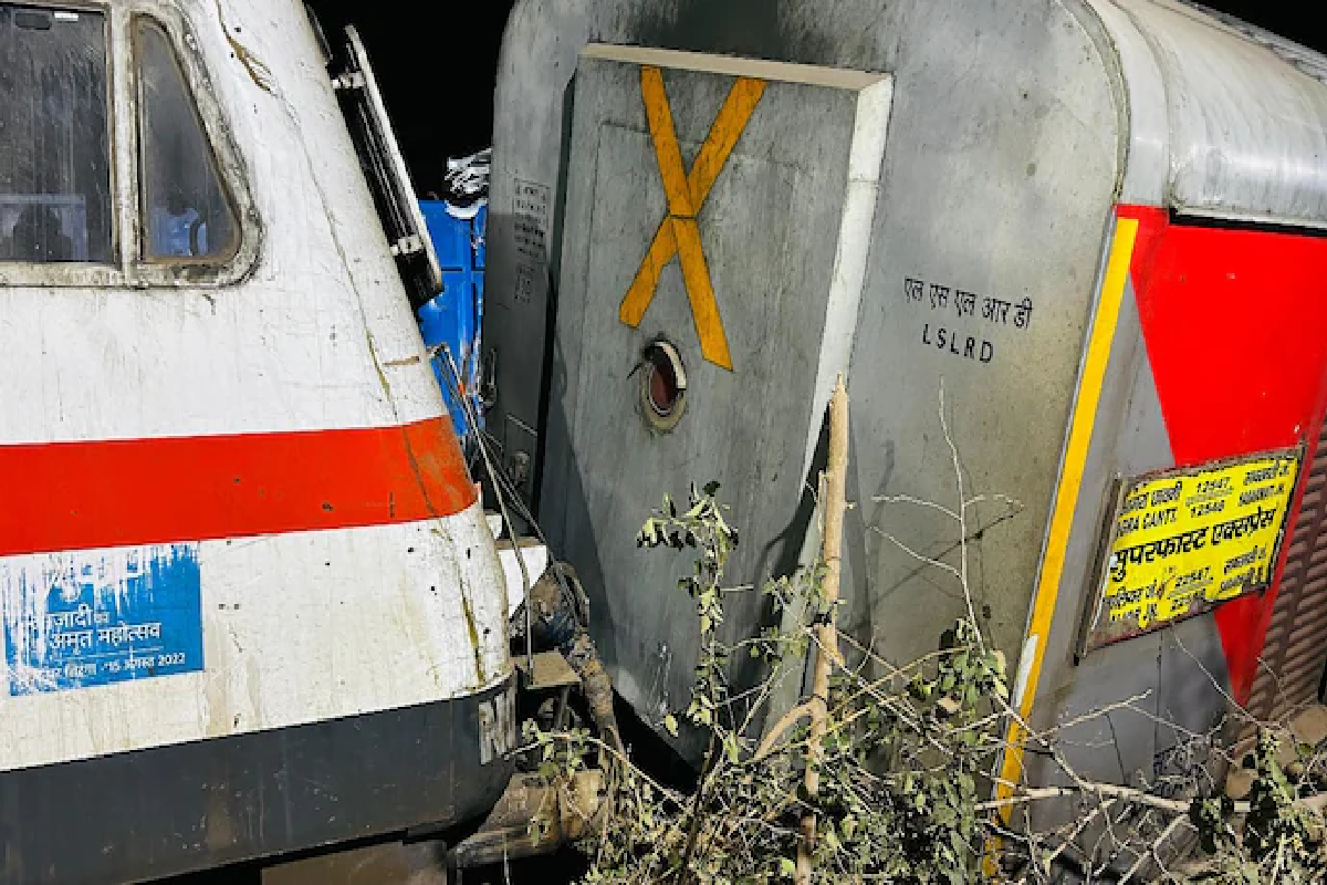 Sabarmati Superfast Express Hits Goods Train, Derails, Passengers Sustain Minor Injuries