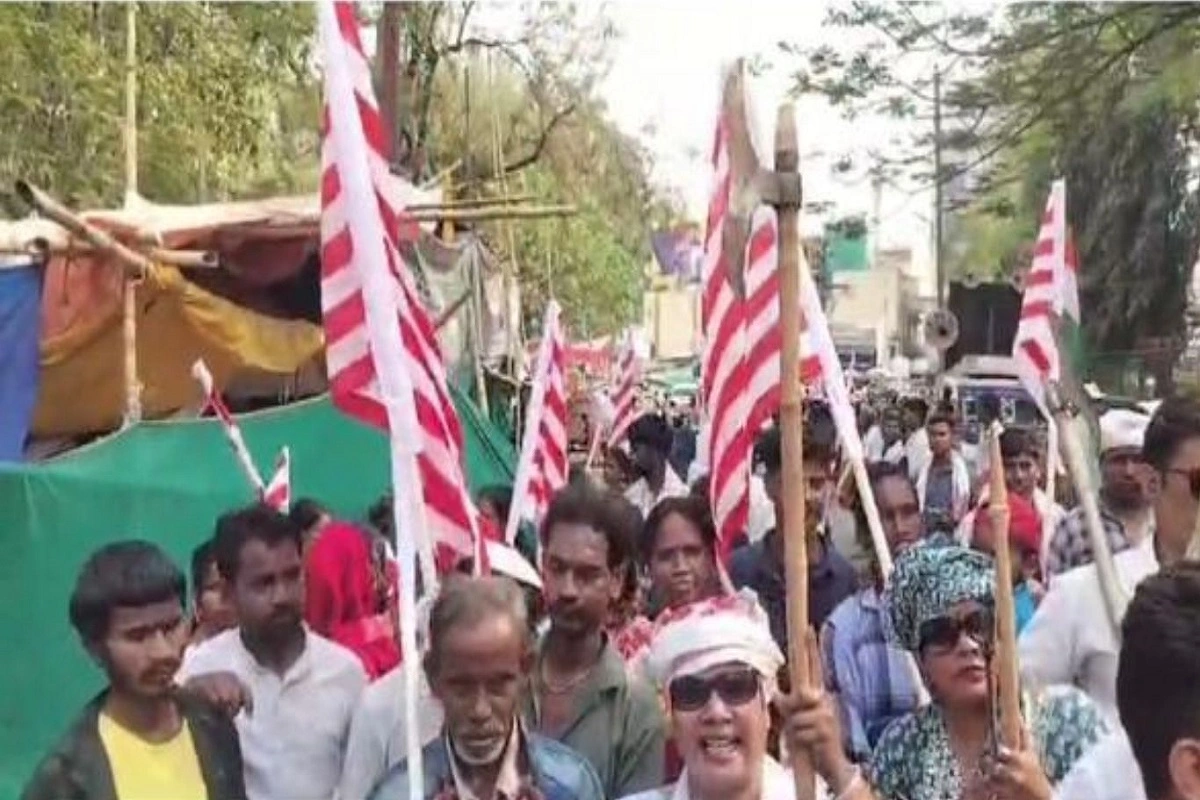 Tribal Organizations March in Support of Hemant Soren, Threaten Jharkhand Bandh and Economic Blockade