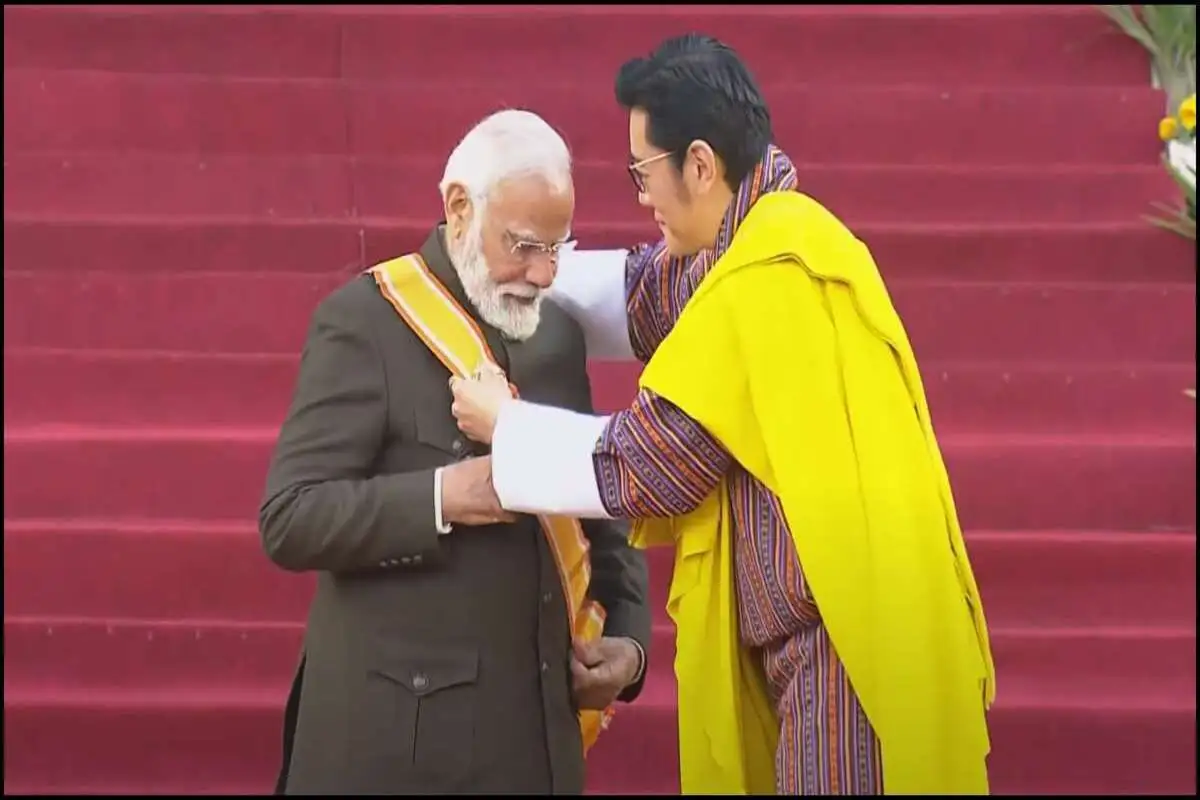 PM Modi receives the Order of the Druk Gyalpo by Bhutan King Jigme Khesar Namgyel Wangchuck in Thimphu.