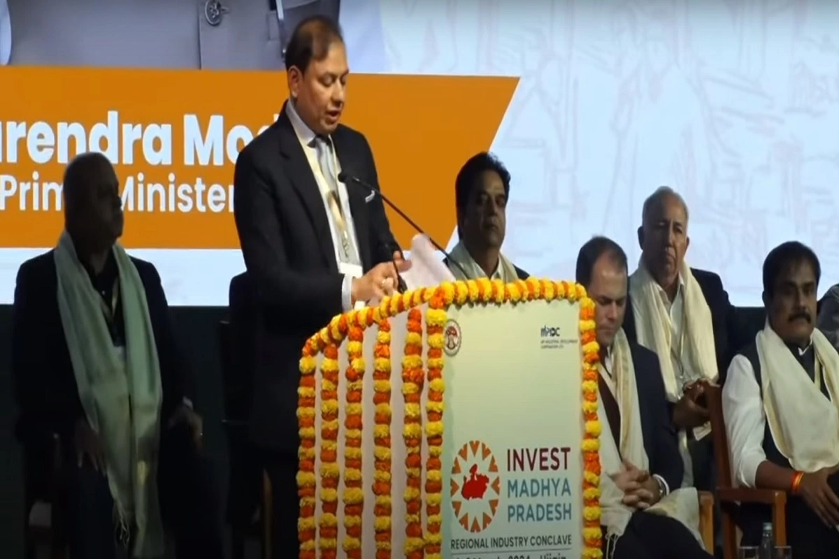 Adani Group Announces Major Investment as Leading Industrialists Convene at Investor Summit in Ujjain, MP