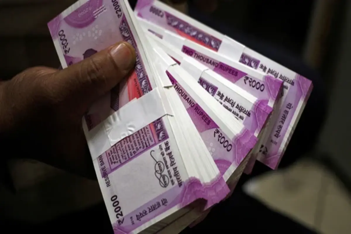 RBI Reports 97.69% of ₹2000 Currency Notes Returned to Circulation