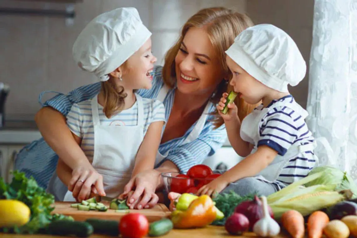 For All The Mothers Out There! Essential Healthy Eating Tips to Ensure Child Nutrition
