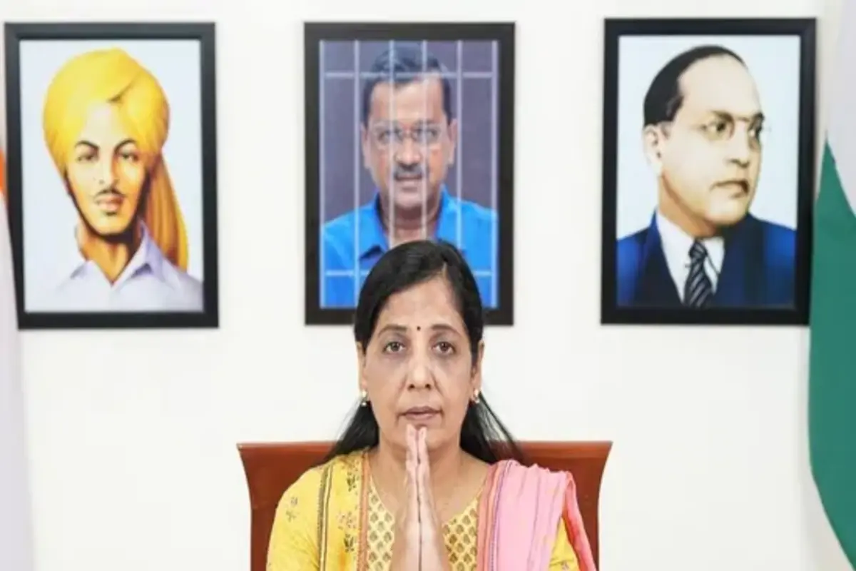Sunita Kejriwal Under Fire for Sharing Delhi CM’s Court Proceedings Online