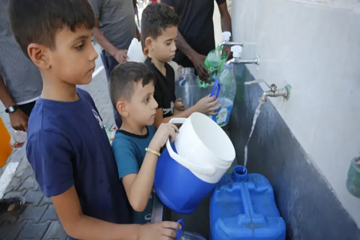 UN: Heat And Unsafe Water Cause Waterborne Diseases Spread In Gaza