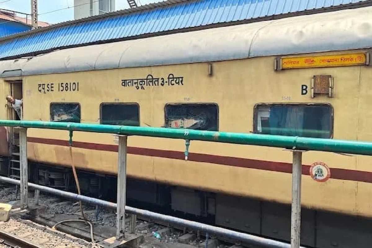 Pole fell on moving train, two passengers serious; Raipur DRM gave instructions for investigation