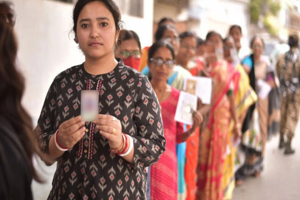 Lok Sabha Polls: Increase In Voter Turnout Till 11 am, Bengal At 32.82%, Goa At 30.94%