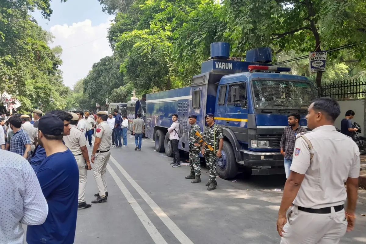 Delhi: Multiple Schools Receive Bomb Threats, Search Underway