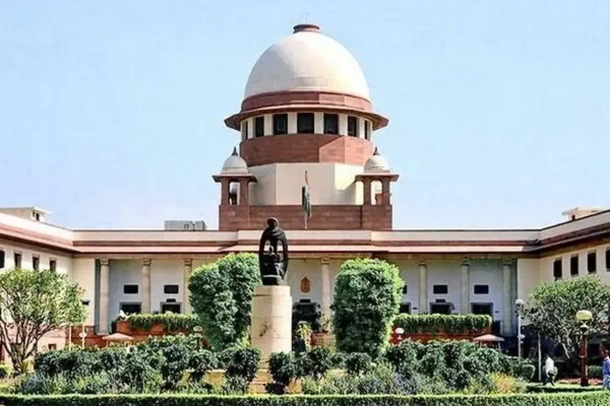 SC Orders Prosecution of Alleged Hizbul Mujahideen Operatives in 2019 CRPF Convoy Attack