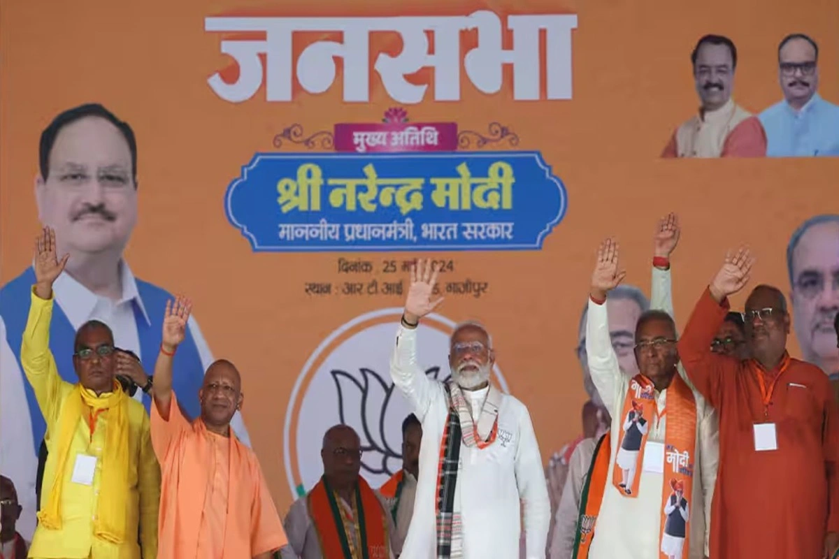 PM Modi Galvanizes Massive Crowd at Ghazipur Rally, Vows to Transform Uttar Pradesh