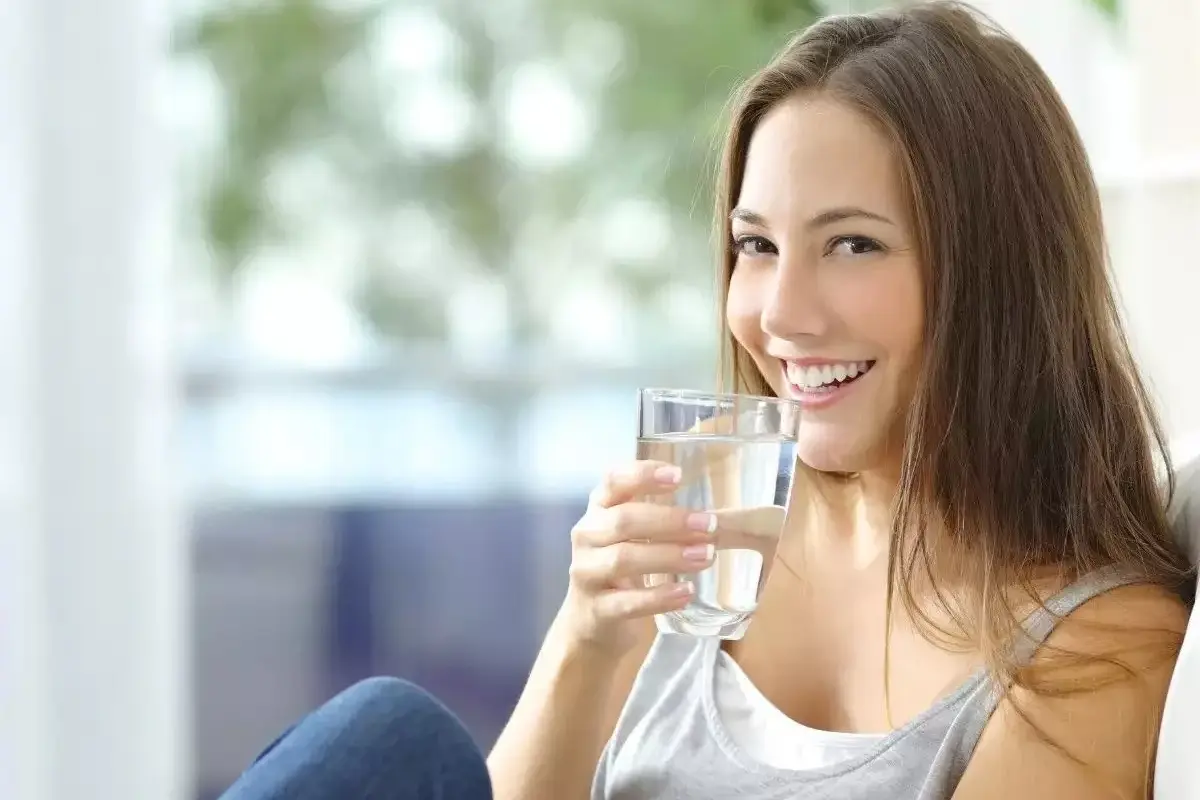 The Importance of Hydration Timing in Supporting Digestion and Overall Health