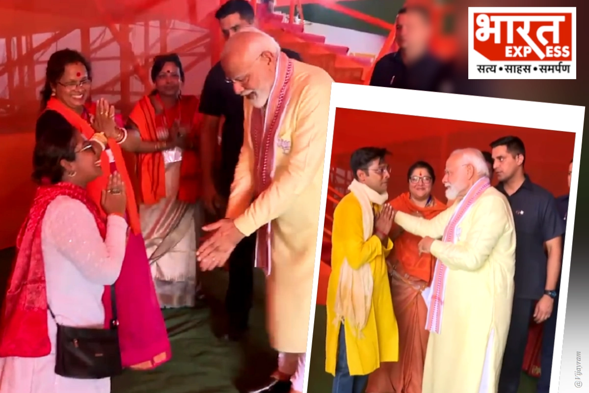 Emotional Encounters: Common People Moved to Tears, Fold Hands, and Touch Feet in Presence of PM Modi