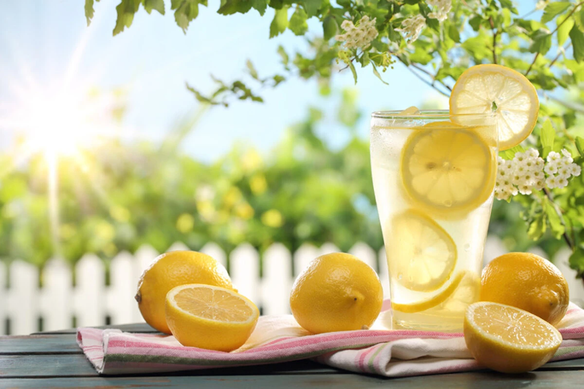 3 Lemon Based Drinks To Keep You Cool This Summer