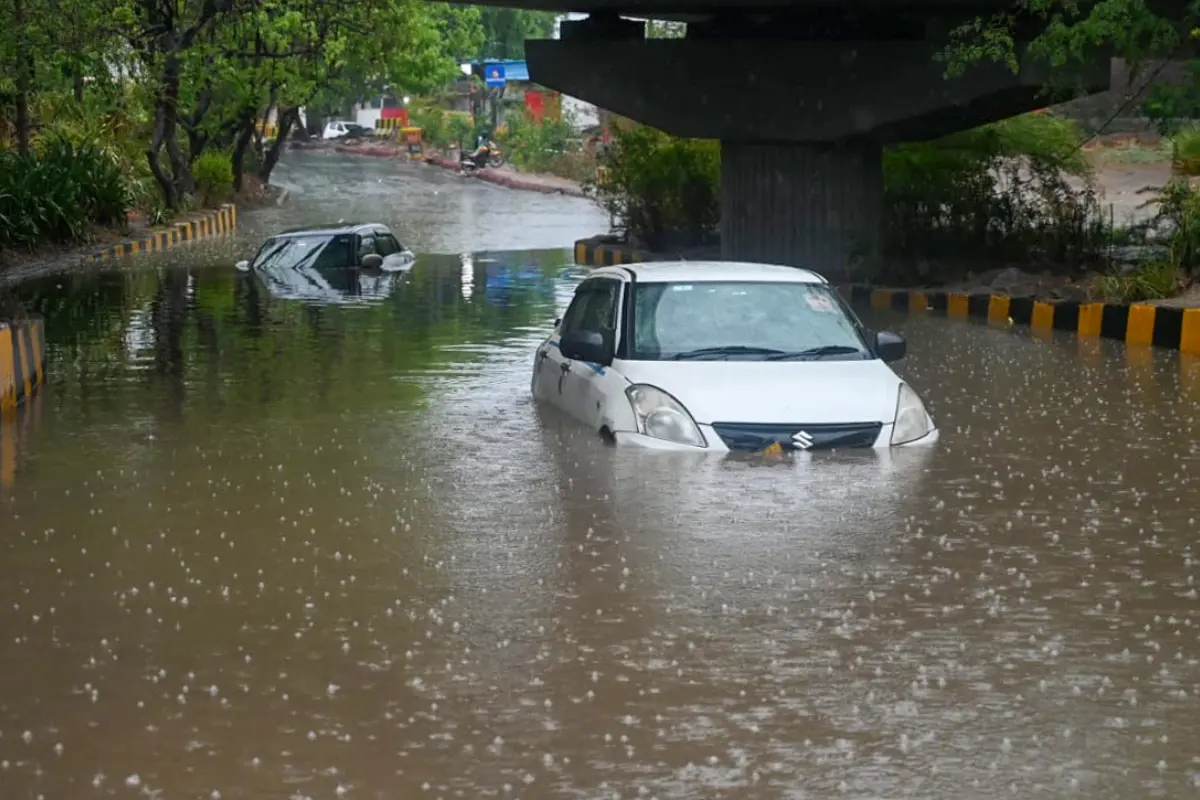 Heavy Rainfall Forecasted Across India, IMD Issues Advisory