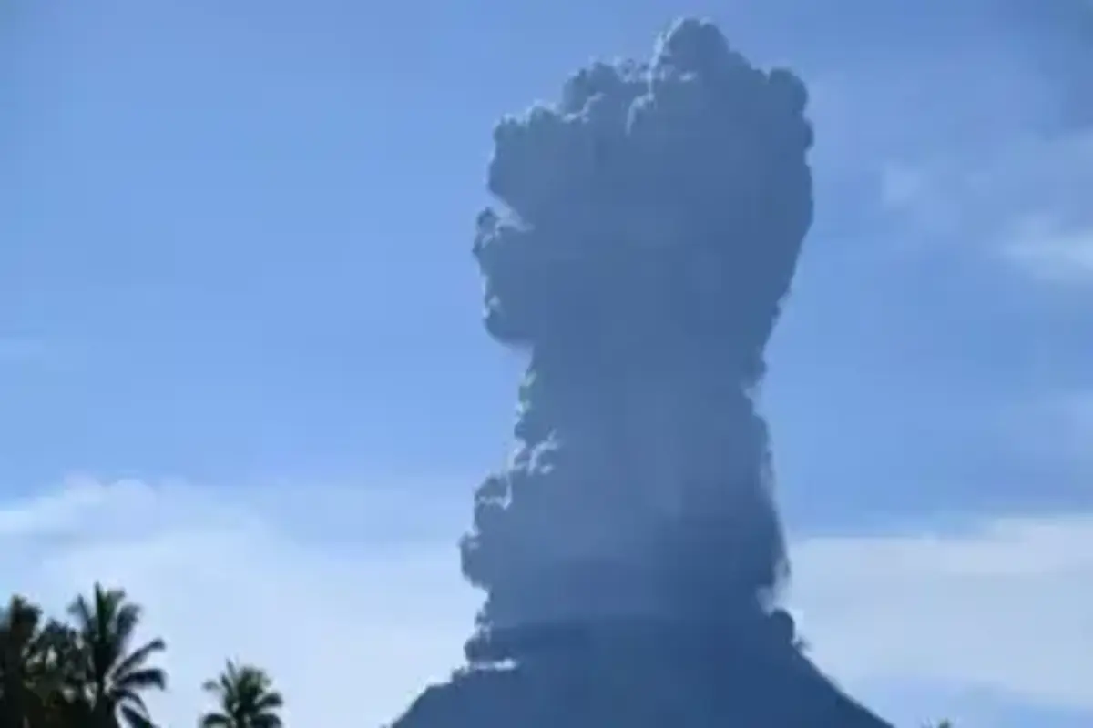 Ash Clouds Spew From Indonesia’s Mount Ibu Volcano As It Erupts