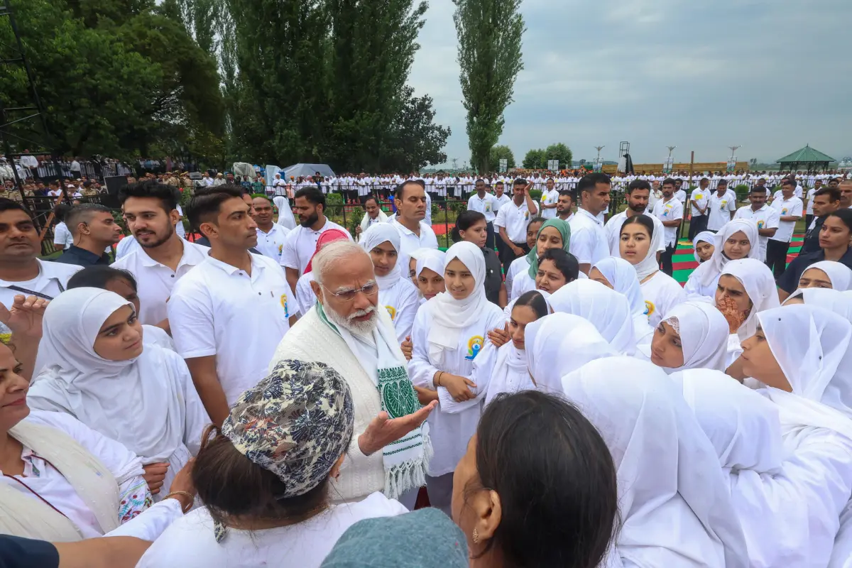 PM Modi Engages With Yoga Day Participants, Takes Selfies In Srinagar