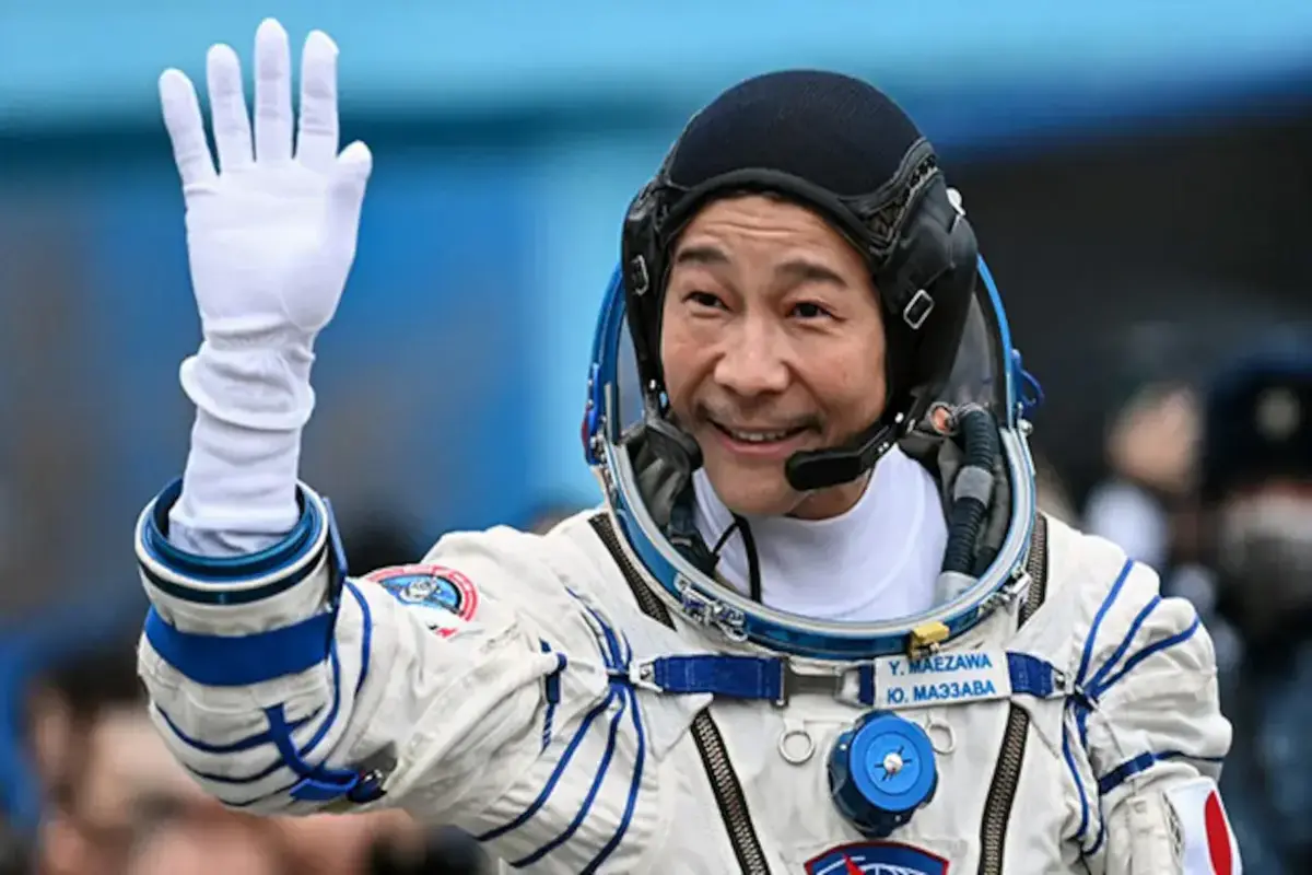 Yusaku Maezawa Cancels His Moon Flyby Mission