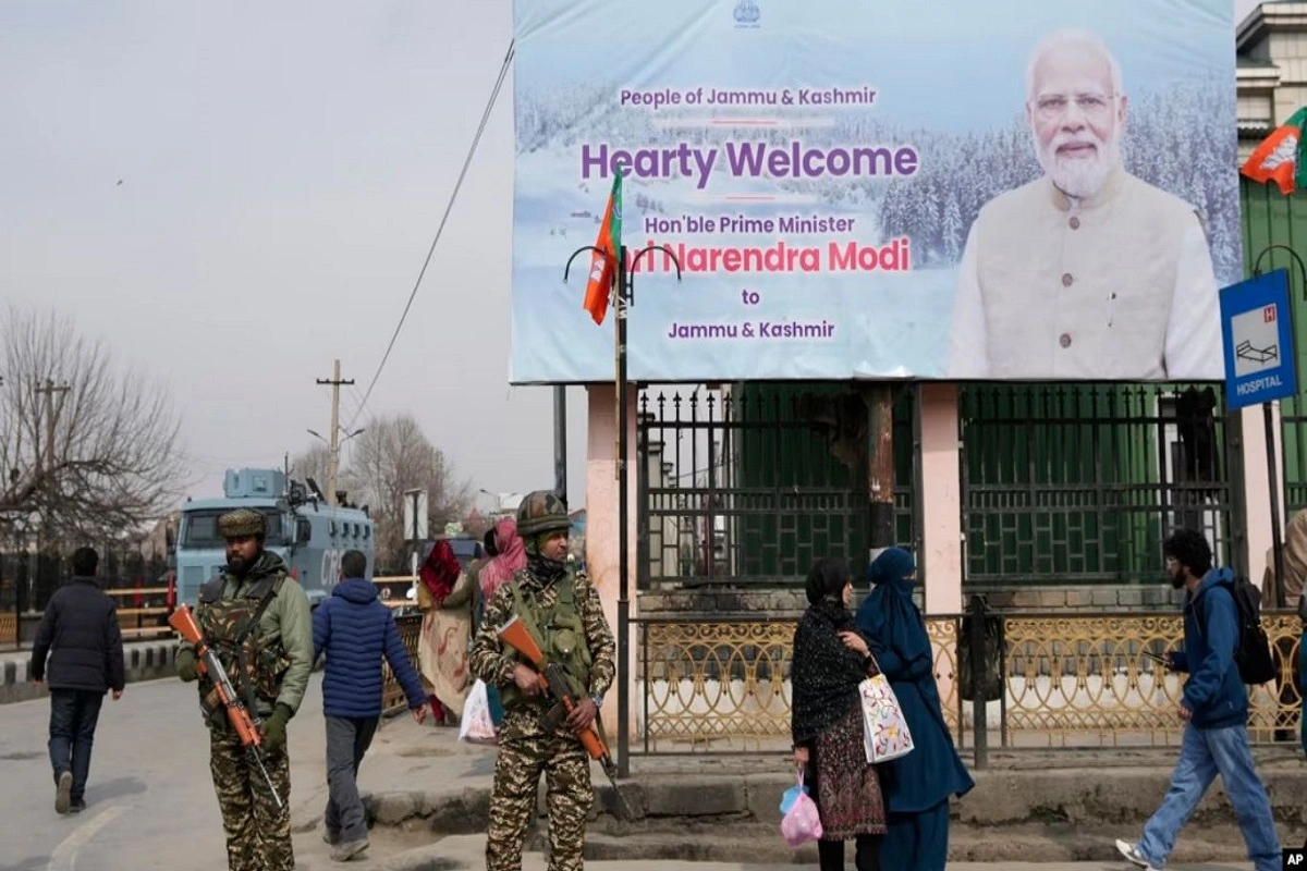 Security Forces Launch Massive Crackdown On Terror Ahead Of PM Modi’s Srinagar Visit