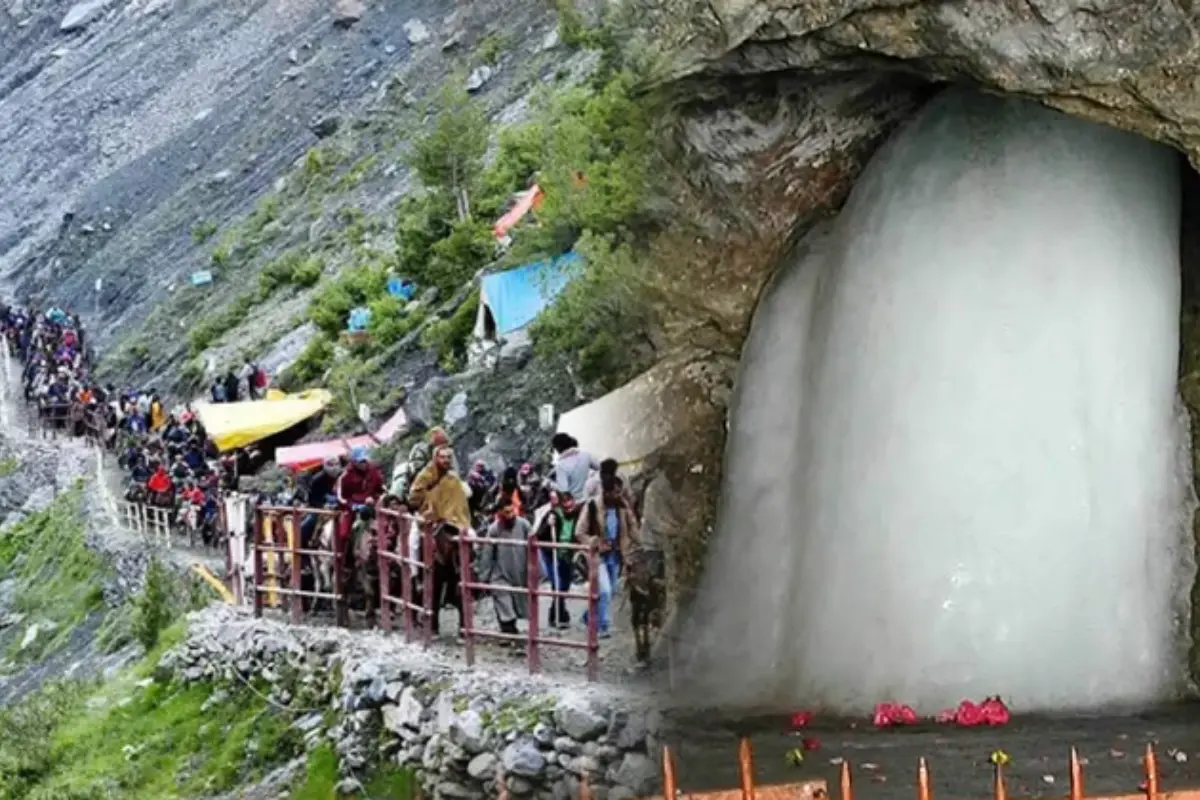 Amarnath Yatra Draws Over Two Lakh Devotees In Ten Days